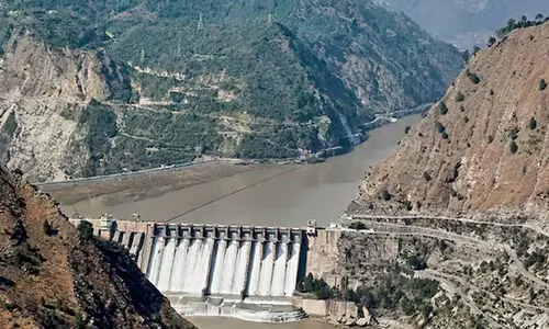 അണക്കെട്ടിലൂടെ ജലമൊഴുക്ക് കുറച്ച് ഇന്ത്യ