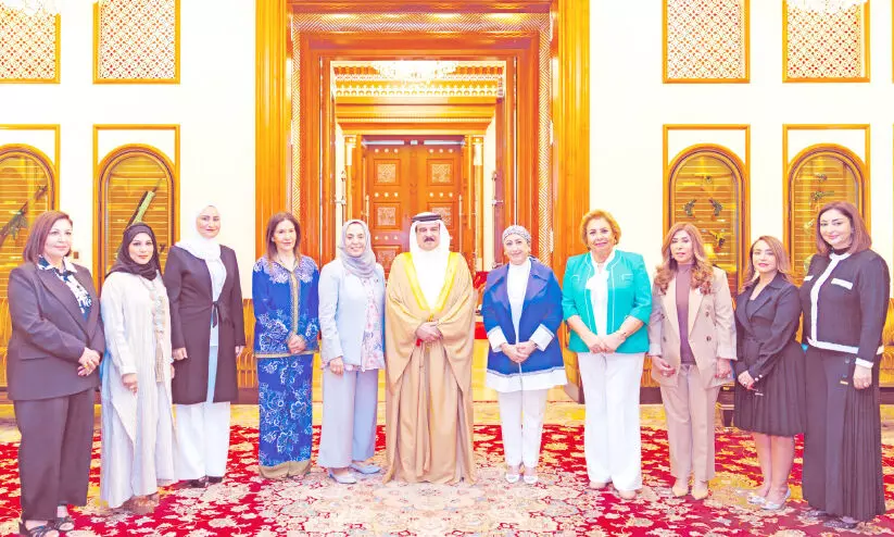 വ​നി​ത ശാ​ക്തീ​ക​ര​ണം രാ​ജ്യ​ത്തി​ന്‍റെ സ​മ്പ​ദ് വ്യ​വ​സ്ഥ​യെ ഉ​യ​ർ​ത്തു​ന്നു- ഹ​മ​ദ് രാ​ജാ​വ്