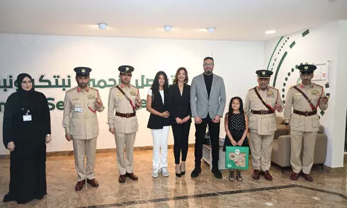 വീണുകിട്ടിയ വലിയ തുക പൊലീസിൽ ഏൽപിച്ച കുട്ടിക്ക് ആദരം വീണുകിട്ടിയ വലിയ തുക പൊലീസിൽ ഏൽപിച്ച കുട്ടിക്ക് ആദരം