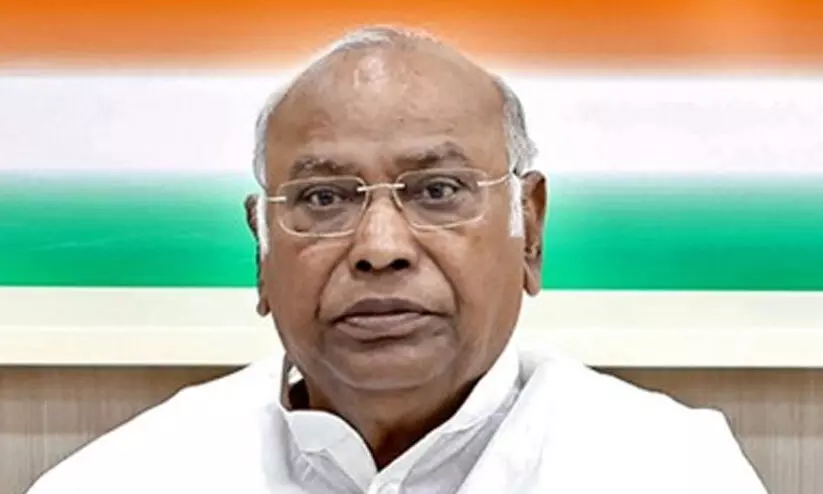 ഖാർഗെക്ക് എന്താണ് സംഭവിച്ചതെന്നറിയില്ല;  ആധുനിക കാലത്തെ മിർ ജാഫറാവുകയാണെന്ന് ബി.ജെ.പി