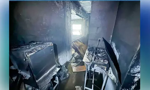 ഹ​വ​ല്ലി​യി​ൽ അ​പ്പാ​ർ​ട്മെ​ന്റ് കെ​ട്ടി​ട​ത്തി​ൽ തീ​പി​ടി​ത്തം