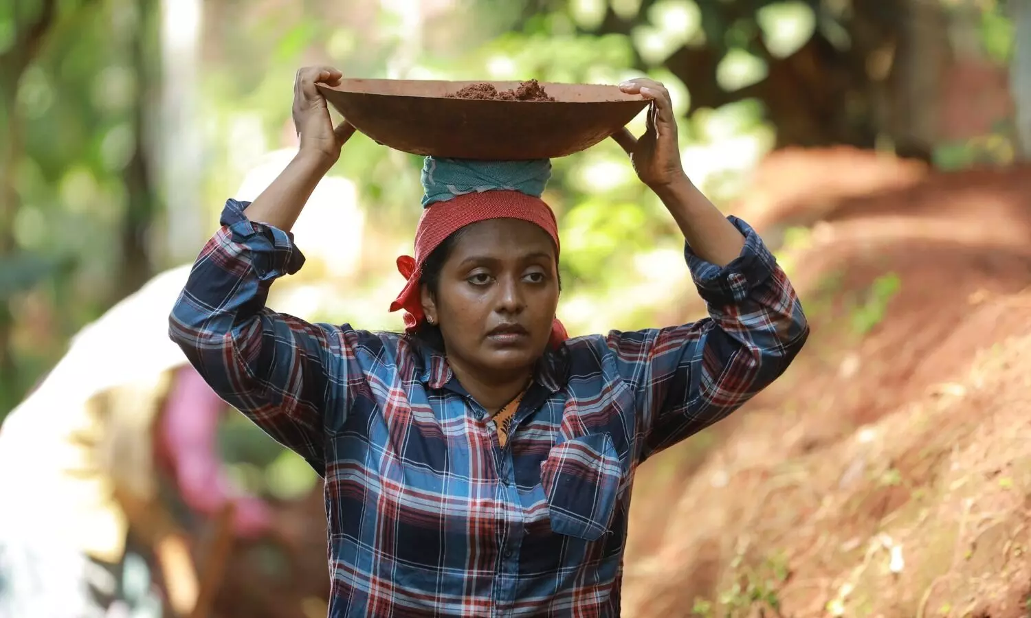 ‘പത്തുമാസ’വും വനിതാ മുഖ്യമന്ത്രിയും തമ്മിലെന്ത്?