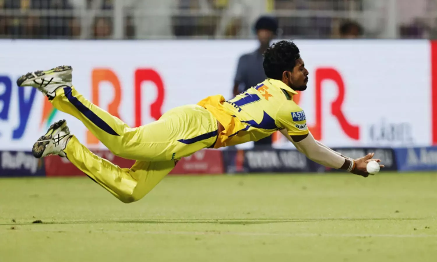 നൂർ അഹ്മദിന് നാലു വിക്കറ്റ്; കൊൽക്കത്തക്കെതിരെ ചെന്നൈക്ക് 180 റൺസ് വിജയലക്ഷ്യം