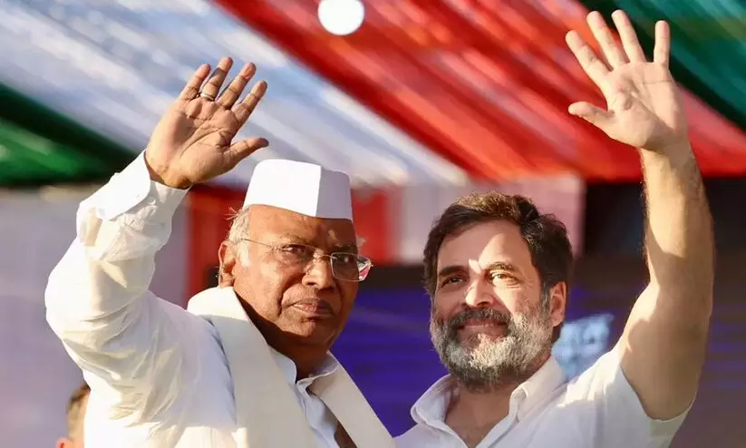 ഇന്ത്യൻസേന നടത്തിയ തിരിച്ചടിയിൽ അഭിമാനം; സൈന്യത്തിനൊപ്പമെന്ന് കോൺഗ്രസ് ഇന്ത്യൻസേന നടത്തിയ തിരിച്ചടിയിൽ അഭിമാനം; സൈന്യത്തിനൊപ്പമെന്ന് കോൺഗ്രസ്