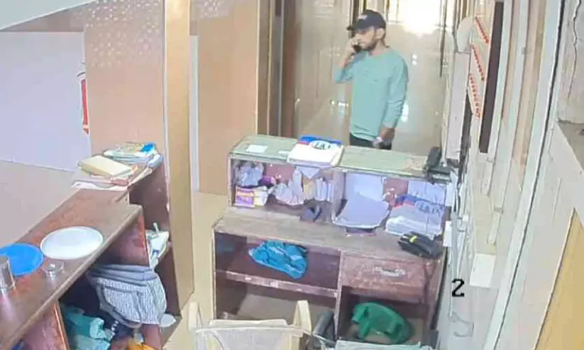 ആശുപത്രിയിൽ ഹോം നഴ്സിന്റെ പണവും രേഖകളും കവർന്നു ആശുപത്രിയിൽ ഹോം നഴ്സിന്റെ പണവും രേഖകളും കവർന്നു