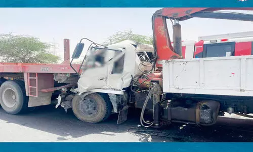 സി​ക്സ്ത് റിങ് റോ​ഡി​ൽ ട്ര​ക്കു​ക​ൾ കൂ​ട്ടി​യി​ടി​ച്ച് ഒ​രാ​ൾ മ​രി​ച്ചു