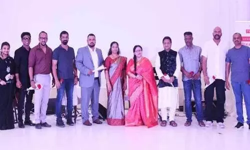 സു​ഹാ​ർ നി​ലാ​വ്’ ക​ലാ​സ​ന്ധ്യ അ​ര​ങ്ങേ​റി