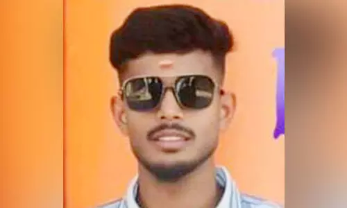 ക്രി​ക്ക​റ്റ് ക​ളി​യെ ​ ചൊല്ലി ത​ർ​ക്കം; യു​വാ​വ് കൊ​ല്ല​പ്പെ​ട്ടു