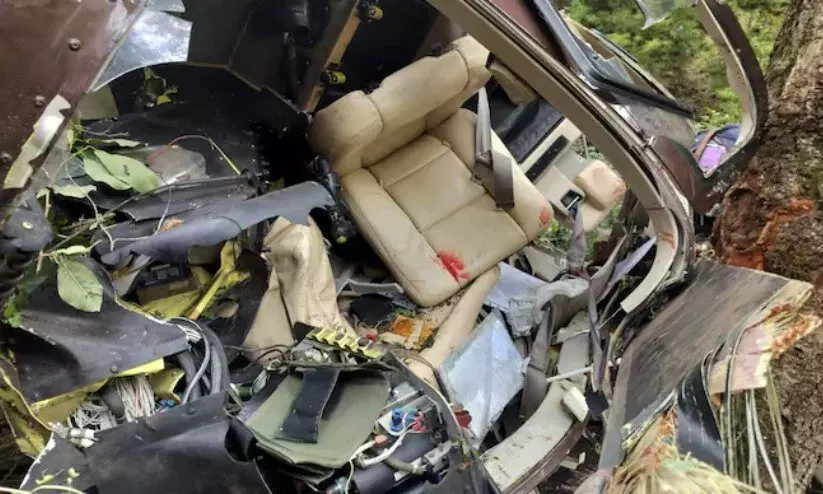 ഉത്തരാഖണ്ഡിൽ ഹെലികോപ്റ്റർ തകർന്നുവീണു; അഞ്ച് പേർക്ക് ദാരുണാന്ത്യം