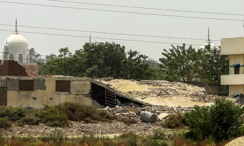 പ്രതീക്ഷിച്ച ആക്രമണം, അപ്രതീക്ഷിത നേരത്ത്