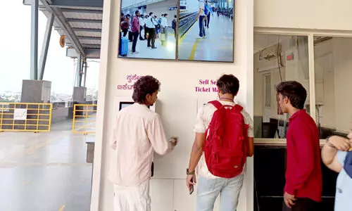 മെട്രോ യാത്രക്കാർക്കായി ടിക്കറ്റ് വെൻഡിങ് മെഷീൻ റെഡി