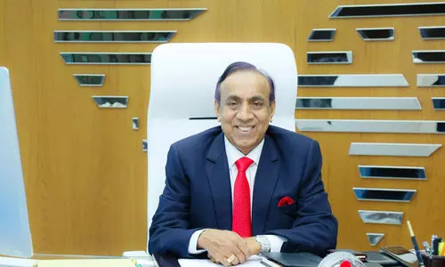 ഗൾഫ് മാധ്യമം ‘ഇന്ത്യൻ ബിസിനസ് ഐക്കൺ  അവാർഡ്’ ഡോ. രവി പിള്ളക്ക്