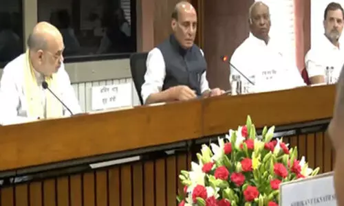 100 ഭീകരർ ഓപറേഷൻ സിന്ദൂറിൽ കൊല്ലപ്പെട്ടുവെന്ന് രാജ്നാഥ് സിങ്; സർവകക്ഷി യോഗത്തിൽ പ്രധാനമന്ത്രി പങ്കെടുത്തില്ല