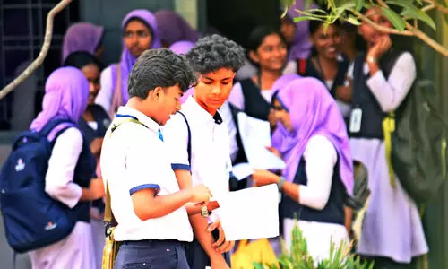 എസ്.എസ്.എൽ.സി ഫലം വരാൻ ഇനി മണിക്കൂറുകൾ മാത്രം; ഫലമറിയാൻ ഈ വെബ്സൈറ്റുകൾ സന്ദർശിക്കൂ..