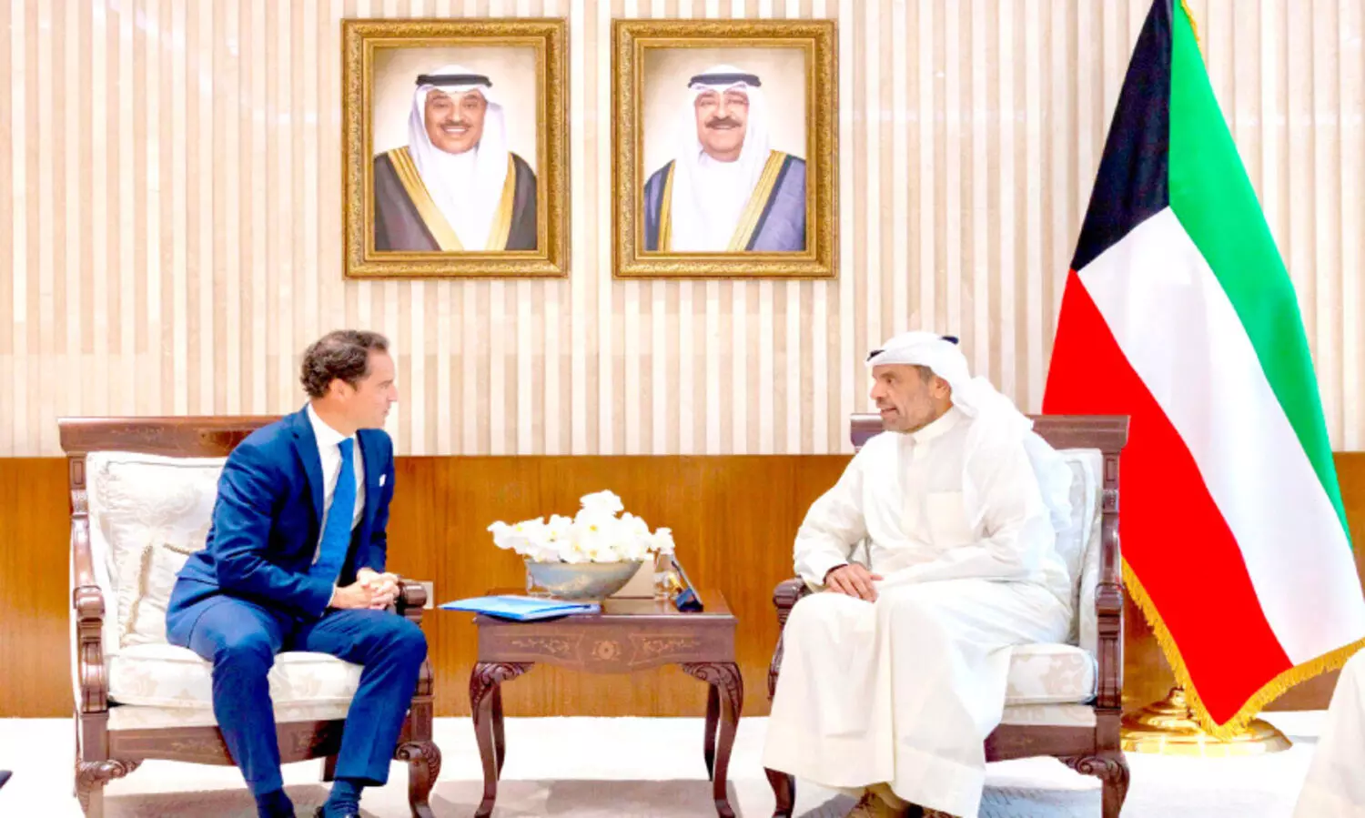 നാ​റ്റോ പ്ര​തി​നി​ധി​യു​മാ​യി വി​ദേ​ശ​കാ​ര്യ മ​ന്ത്രി കൂ​ടി​ക്കാ​ഴ്ച ന​ട​ത്തി