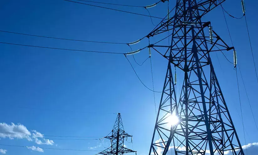 വേനൽമഴ തുണയായി; വൈദ്യുതി ഉപയോഗം ‘പരിധി കടക്കാത്ത’ ആശ്വാസത്തിൽ കെ.എസ്.ഇ.ബി വേനൽമഴ തുണയായി; വൈദ്യുതി ഉപയോഗം ‘പരിധി കടക്കാത്ത’ ആശ്വാസത്തിൽ കെ.എസ്.ഇ.ബി