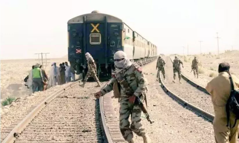 പാകിസ്താന് ഇരട്ടപ്രഹരമായി ആഭ്യന്തര കലഹം; ക്വറ്റ പിടിച്ചെടുത്ത് ബലൂച് ലിബറേഷൻ ആർമി