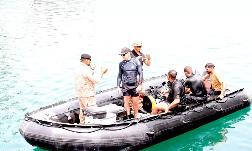 കുവൈത്ത്- ഫ്രഞ്ച് നാവികസേനകളുടെ സംയുക്ത സൈനികാഭ്യാസം സമാപിച്ചു കുവൈത്ത്- ഫ്രഞ്ച് നാവികസേനകളുടെ സംയുക്ത സൈനികാഭ്യാസം സമാപിച്ചു