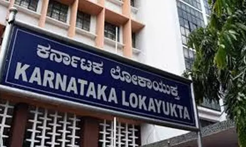 അനധികൃത സ്വത്ത് സമ്പാദനം; നാ​ല് ഉ​ന്ന​ത ഉ​ദ്യോ​ഗ​സ്ഥ​രു​ടെ സ​ങ്കേ​ത​ങ്ങ​ളി​ൽ ലോ​കാ​യു​ക്ത റെ​യ്ഡ്