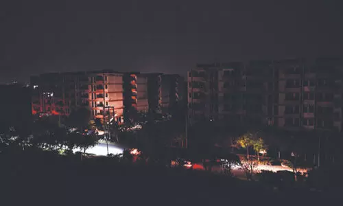 വീടുകളിൽ നിന്ന് പുറത്തിറങ്ങരുത്, ലൈറ്റ് ഓഫ് ചെയ്യുക, ബാൽക്കണിയിലോ ജനലുകൾക്കരികിലോ നിൽക്കരുത്; ചണ്ഡീഗഡിൽ അപായ സൈറൺ മുഴങ്ങി, അതീവ ജാഗ്രത നിർദേശം