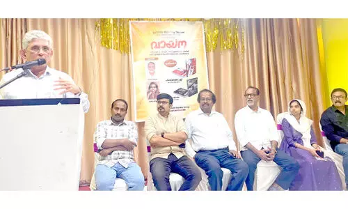 പ്ര​വാ​സ സാ​ഹി​ത്യ​ലോ​കം പു​സ്ത​ക​ച​ര്‍ച്ച