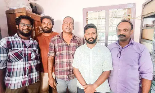 പൊലീസ് പിടിച്ചെടുത്ത വാഹനങ്ങൾ കടത്തിക്കൊണ്ടു പോയവർ അറസ്റ്റിൽ