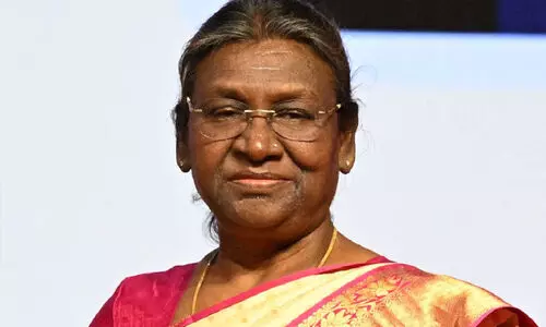 രാഷ്ട്രപതിയുടെ ശബരിമല സന്ദർശനം റദ്ദാക്കി രാഷ്ട്രപതിയുടെ ശബരിമല സന്ദർശനം റദ്ദാക്കി