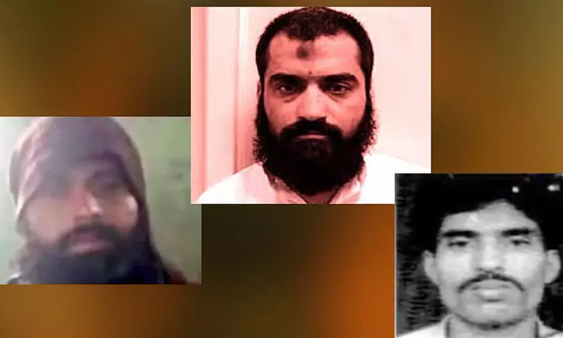 കൊല്ലപ്പെട്ടവരില് അഞ്ചു കൊടുംഭീകരരും: സേന മേധാവികളുമായി കൂടിക്കാഴ്ച നടത്തി പ്രധാനമന്ത്രി കൊല്ലപ്പെട്ടവരില് അഞ്ചു കൊടുംഭീകരരും: സേന മേധാവികളുമായി കൂടിക്കാഴ്ച നടത്തി പ്രധാനമന്ത്രി