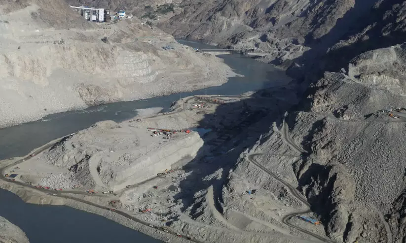 സിന്ധു നദീജല കരാര്: നിലപാടിൽ ഒരു മാറ്റവുമില്ലെന്ന് കേന്ദ്രം സിന്ധു നദീജല കരാര്: നിലപാടിൽ ഒരു മാറ്റവുമില്ലെന്ന് കേന്ദ്രം