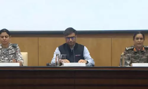 ഡ്രോണുകളും മിസൈലും യുദ്ധവിമാനവും ഉപയോഗിച്ച് പാക് ആക്രമണം; ഫലപ്രദമായി പ്രതിരോധിച്ചെന്ന് ഇന്ത്യ