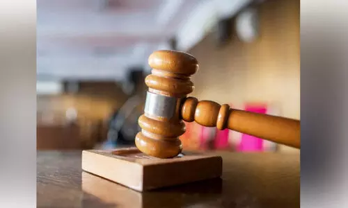 മ​നു​ഷ്യ​ക്ക​ട​ത്ത്