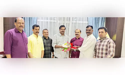 ന​വ​കേ​ര​ള ഭാ​ര​വാ​ഹി​ക​ൾ കോ​ന്നി