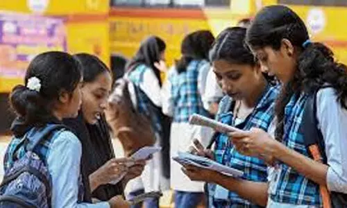 പ്ലസ് വൺ അപേക്ഷ സമർപ്പണം മേയ് 14 മുതൽ; എസ്.എസ്.എൽ.സി പരീക്ഷയിൽ യോഗ്യത നേടിയ എല്ലാ വിദ്യാർഥികൾക്കും ഉപരിപഠന സാധ്യത ഉറപ്പാക്കുമെന്ന് മന്ത്രി