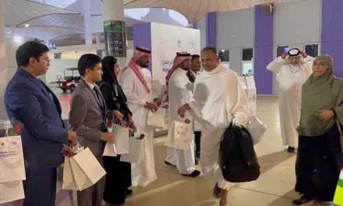 കേരള ഹജ്ജ് കമ്മിറ്റിക്ക് കീഴിലെ ആദ്യ സംഘം മക്കയിൽ കേരള ഹജ്ജ് കമ്മിറ്റിക്ക് കീഴിലെ ആദ്യ സംഘം മക്കയിൽ