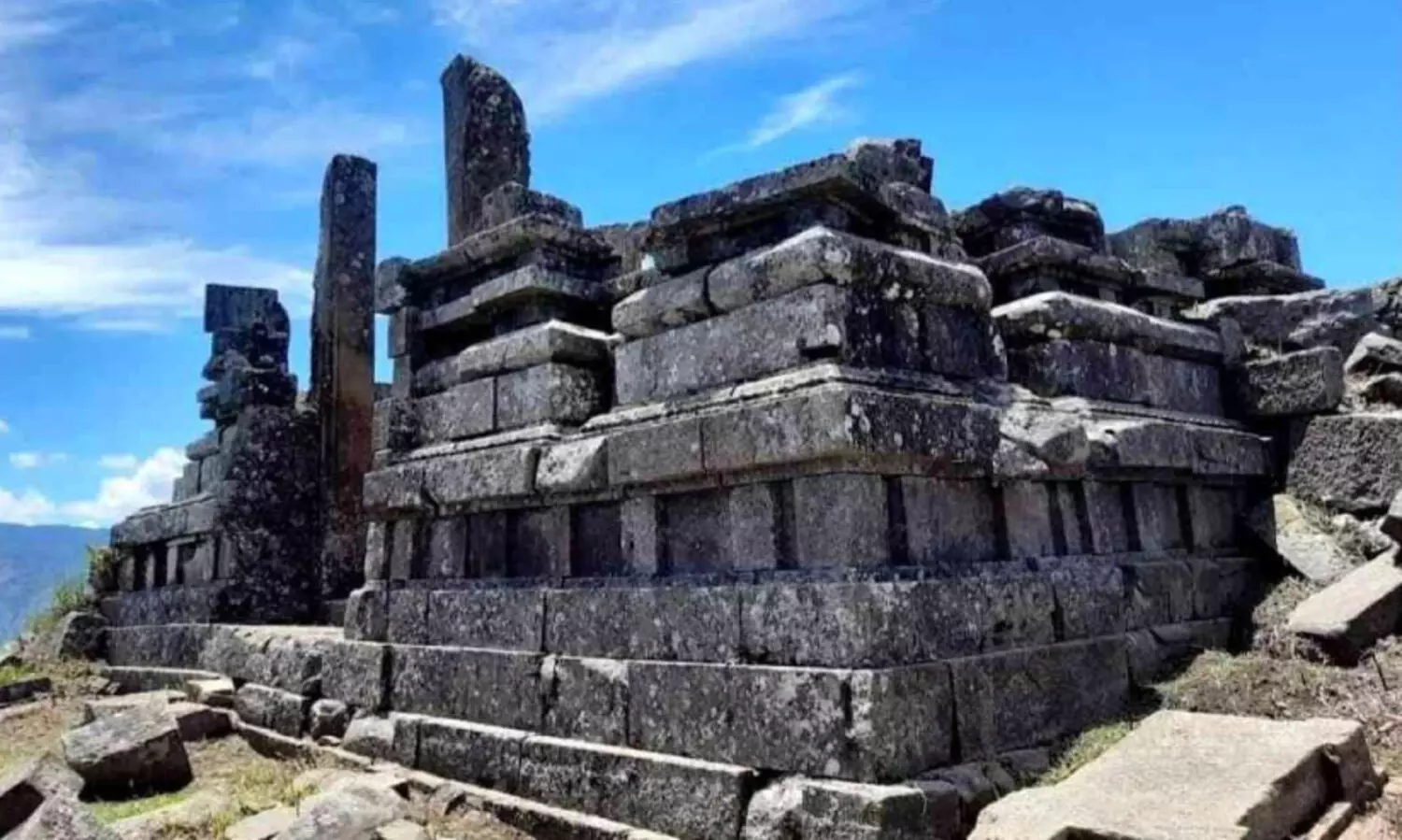 പെരിയാർ കടുവ സ​ങ്കേ​ത​ത്തി​ലെ  മം​ഗ​ളാ​ദേ​വി ക്ഷേ​ത്ര​ത്തി​ല്‍  ഉത്സവം നാളെ