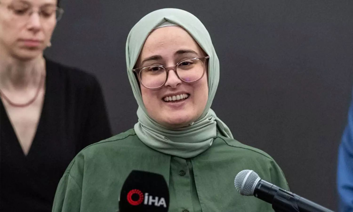 യു.എസ് തടവിലിട്ട ‘ടഫ്സ്’ വിദ്യാർഥിനി മോചിതയായി; നീതിക്കായുള്ള പോരാട്ടം തുടരുമെന്ന് റുമൈസ ഓസ്തുർക്ക്