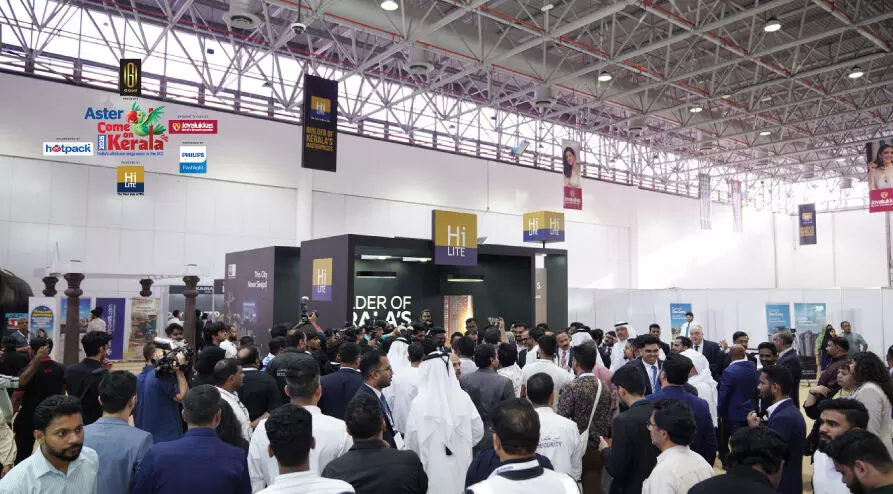 അ​​തി​​രു​​ക​​ളി​​ല്ലാ  ആ​​ഘോ​​ഷം...