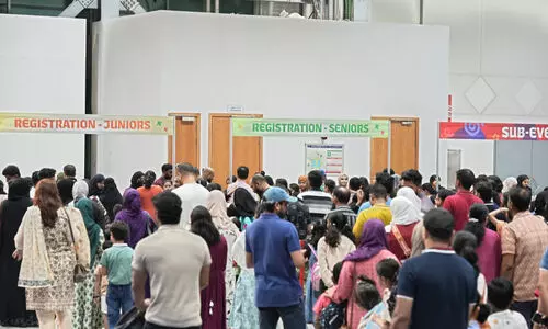 ര​ണ്ടാം ദി​നം പൂ​രാ​വേ​ശം; മ​നം നി​റ​ച്ച് ജ​നാ​ര​വം