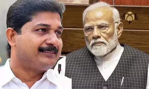 യുദ്ധം നടത്താത്തതിന് ഇനി ഭജനസംഘം ആരെ തെറിവിളിക്കും? നിരനിരയായി നിന്ന് പ്രധാനമന്ത്രിയെ തെറി വിളിക്കുമോ? -എം. സ്വരാജ്