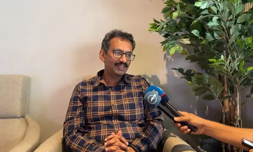 സ​മ​ഗ്ര ആ​രോ​ഗ്യ ഇ​ൻ​ഷു​റ​ൻ​സ് പ​ദ്ധ​തി ന​ട​പ്പാ​ക്കും- നോ​ർ​ക്ക സി.​ഇ.​ഒ