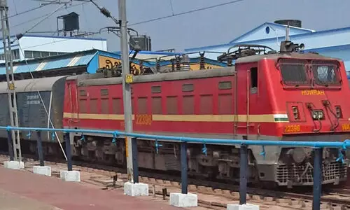 ബം​ഗ​ളൂ​രു-​തി​രു​വ​ന​ന്ത​പു​രം ട്രെ​യി​ൻ സ​ർ​വി​സ് നീ​ട്ടി