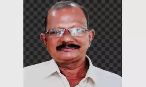 കെ.എസ്.ആർ.ടി.സി സൂപ്പർഫാസ്റ്റ് ബസിടിച്ച് റിട്ട. റെയിൽവേ ജീവനക്കാരൻ മരിച്ചു കെ.എസ്.ആർ.ടി.സി സൂപ്പർഫാസ്റ്റ് ബസിടിച്ച് റിട്ട. റെയിൽവേ ജീവനക്കാരൻ മരിച്ചു