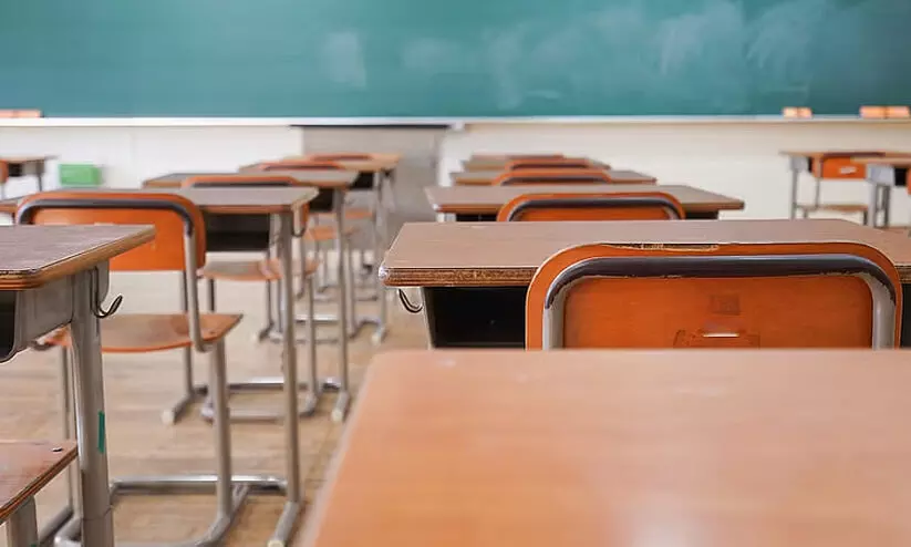 സ്വകാര്യ, കൽപിത സർവകലാശാല ഗ്രാന്റ് ക്രമക്കേട് കണ്ടെത്താൻ ഉന്നത വിദ്യാഭ്യാസ സമിതി സ്വകാര്യ, കൽപിത സർവകലാശാല ഗ്രാന്റ് ക്രമക്കേട് കണ്ടെത്താൻ ഉന്നത വിദ്യാഭ്യാസ സമിതി