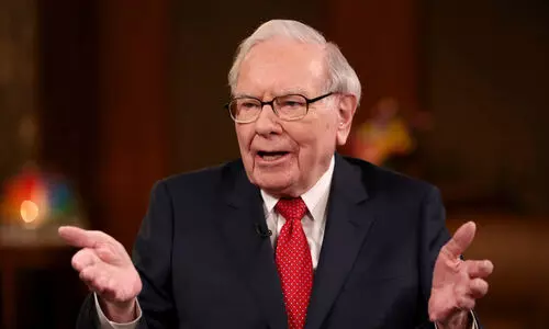 വാറൻ ബഫറ്റ് പടിയിറങ്ങുമ്പോൾ