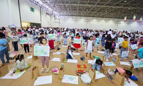 കു​ഞ്ഞു​മ​ന​സ്സു​ക​ളി​ലെ വ​ലി​യ കാ​ൻ​വാ​സാ​യി ലി​റ്റി​ല്‍ ആ​ര്‍ട്ടി​സ്റ്റ്