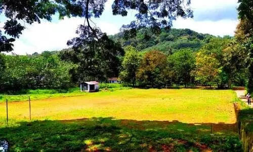 കാ​ല്‍നൂ​റ്റാ​ണ്ട​്; കാ​ല്‍പ​ന്തു​ക​ളി​യു​ടെ ആ​ര​വ​ങ്ങ​ളി​ലേ​ക്ക് ചു​വ​ടു​വെ​ച്ച് ചൊ​ക്ക​ന