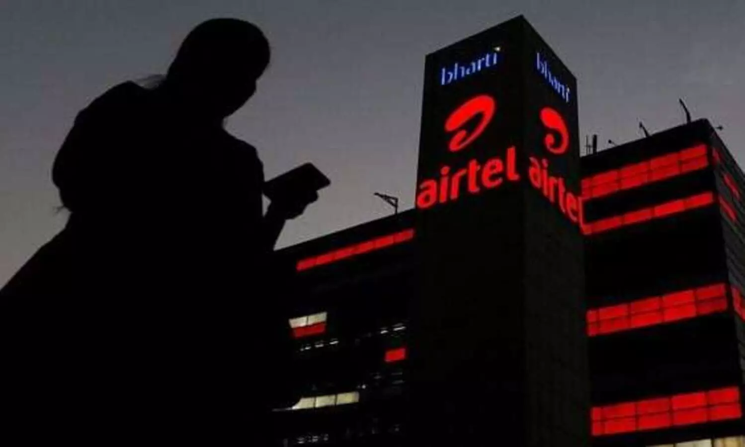 എയർടെൽ സേവനങ്ങൾ തടസപ്പെട്ടു ? വ്യാപക പരാതിയുമായി ഉപഭോക്താക്കൾ