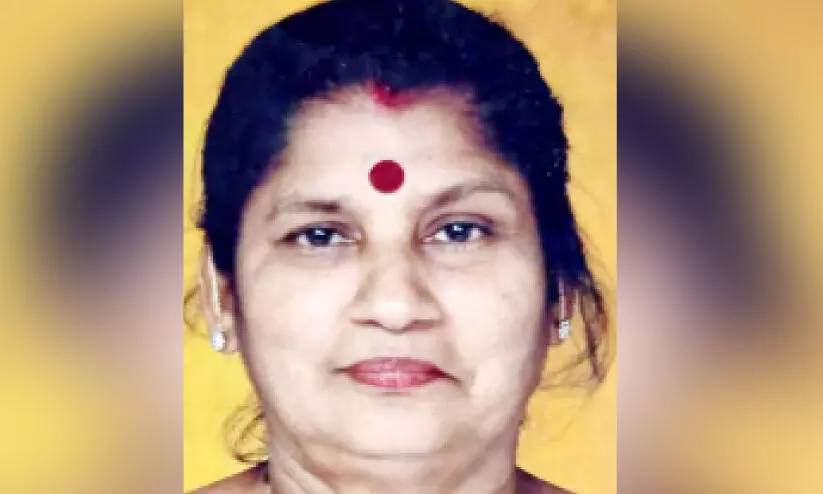 കോ​ൺ​ഗ്ര​സ് നേ​താ​വ് ലീ​ന മ​ത്യാ​സ് കാ​റി​ടി​ച്ച് മ​രി​ച്ചു