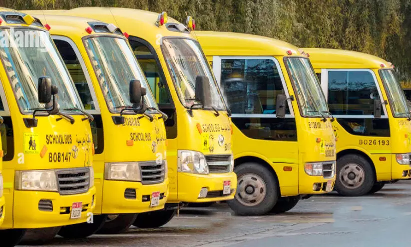 വിദ്യാലയങ്ങൾ തുറക്കാൻ ദിവസങ്ങൾ മാത്രം; സ്കൂൾ വാഹനങ്ങളുടെ ഫിറ്റ്നസ് പരിശോധന വൈകുന്നു