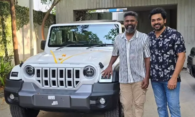 സംവിധായകൻ പ്രേംകുമാറിന്റെ യാത്രക്ക് ഇനി മഹീന്ദ്രയുടെ കരുത്ത്; സ്വപ്ന വാഹനം സമ്മാനിച്ചത് സൂര്യയും കാർത്തിയും